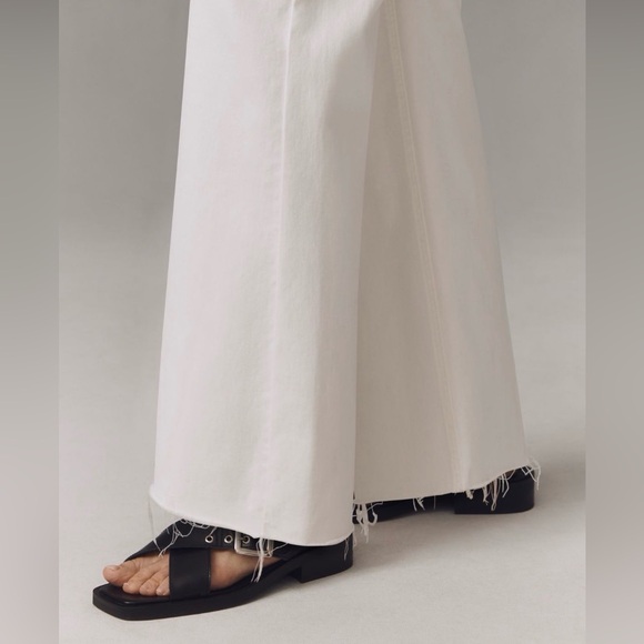 PAIGE The Anessa High-Rise Wide-Leg White Jeans 33 may fit smaller - Picture 4 of 12